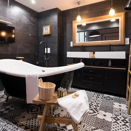 The Royal Suite - Champs Elysees *